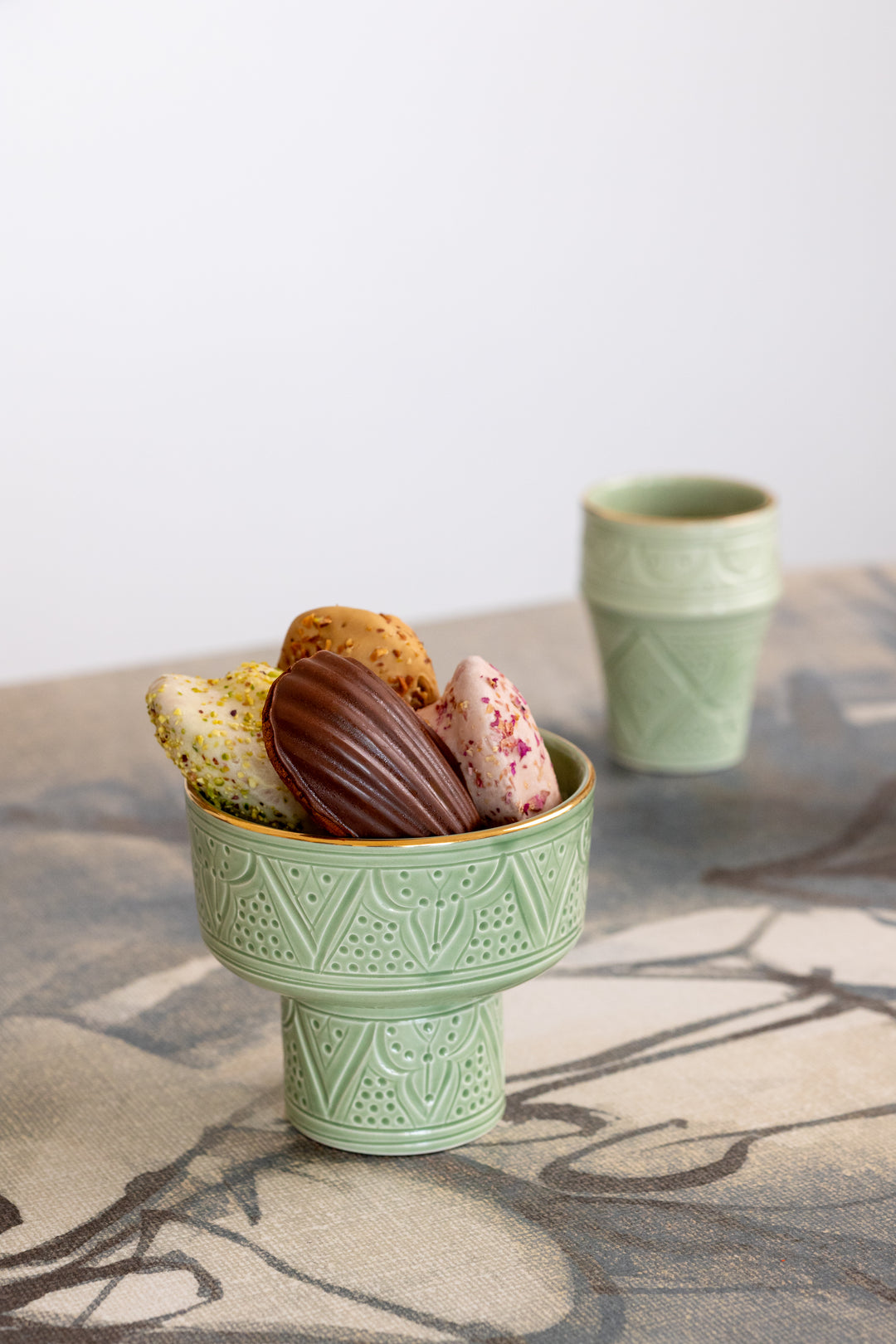 Mini Moroccan Footed Bowl – Embossed Ceramic with Gold Rim