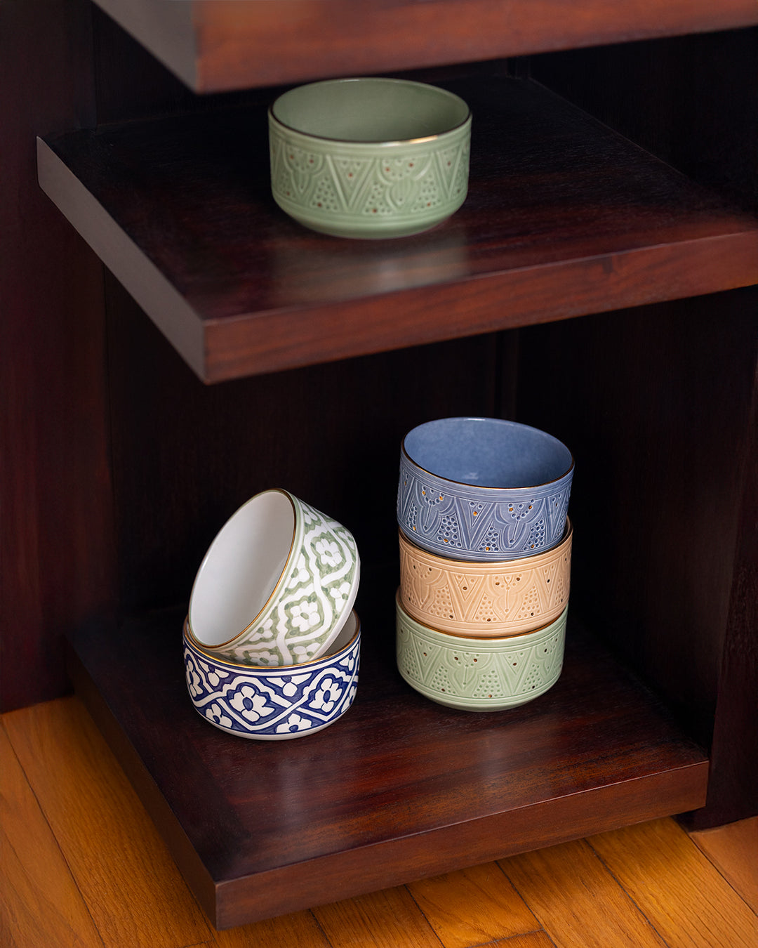 Handmade Moroccan Ceramic Bowl – Embossed Design and Gold Rim