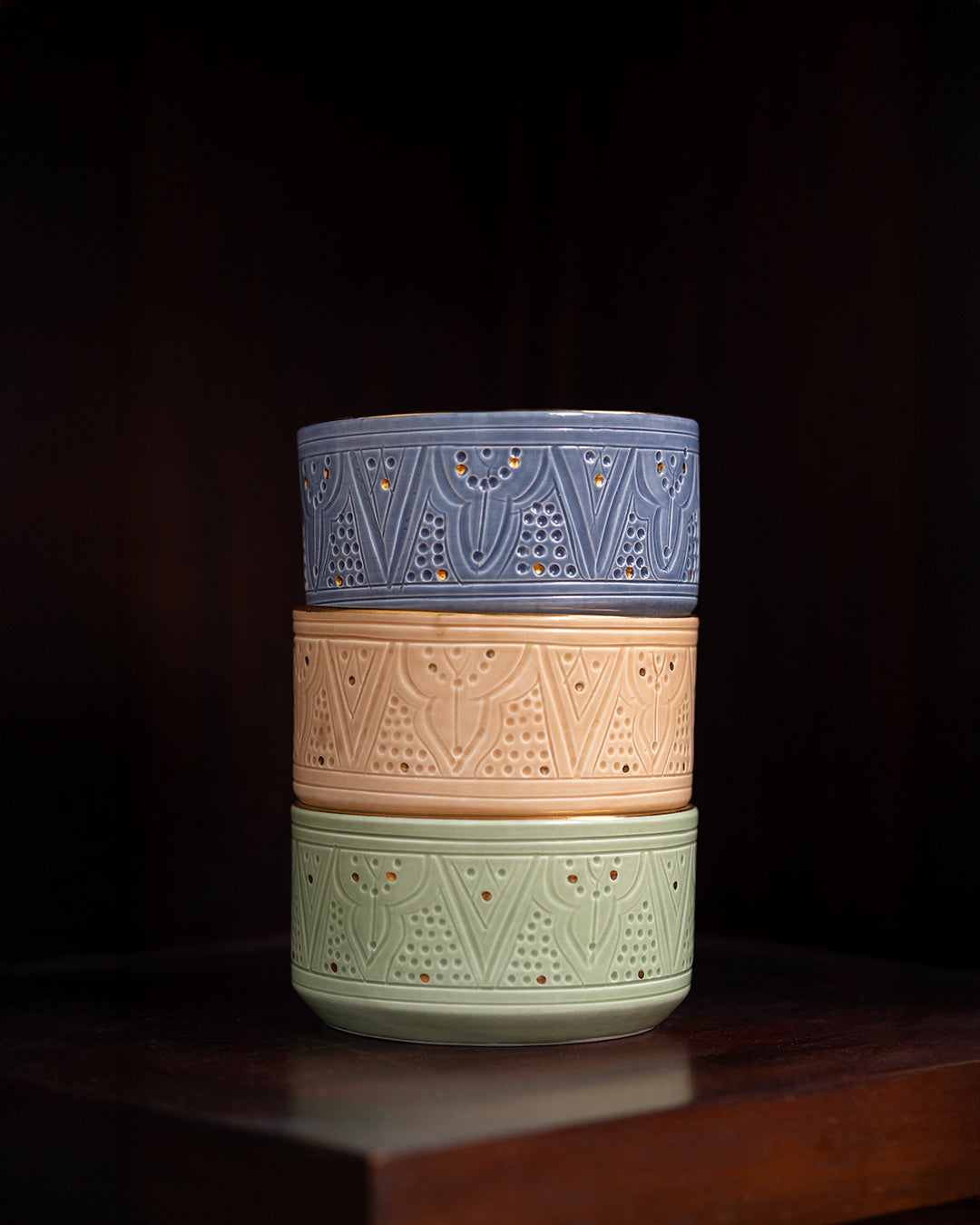 Handmade Moroccan Ceramic Bowl – Embossed Design and Gold Rim