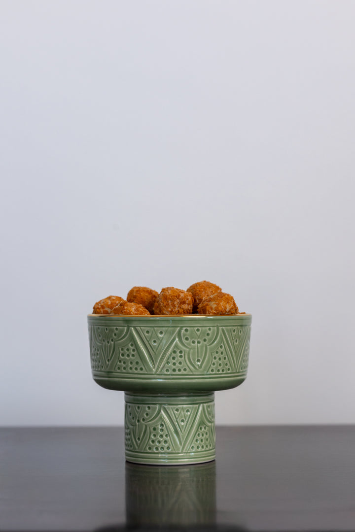 Mini Moroccan Footed Bowl – Embossed Ceramic with Gold Rim