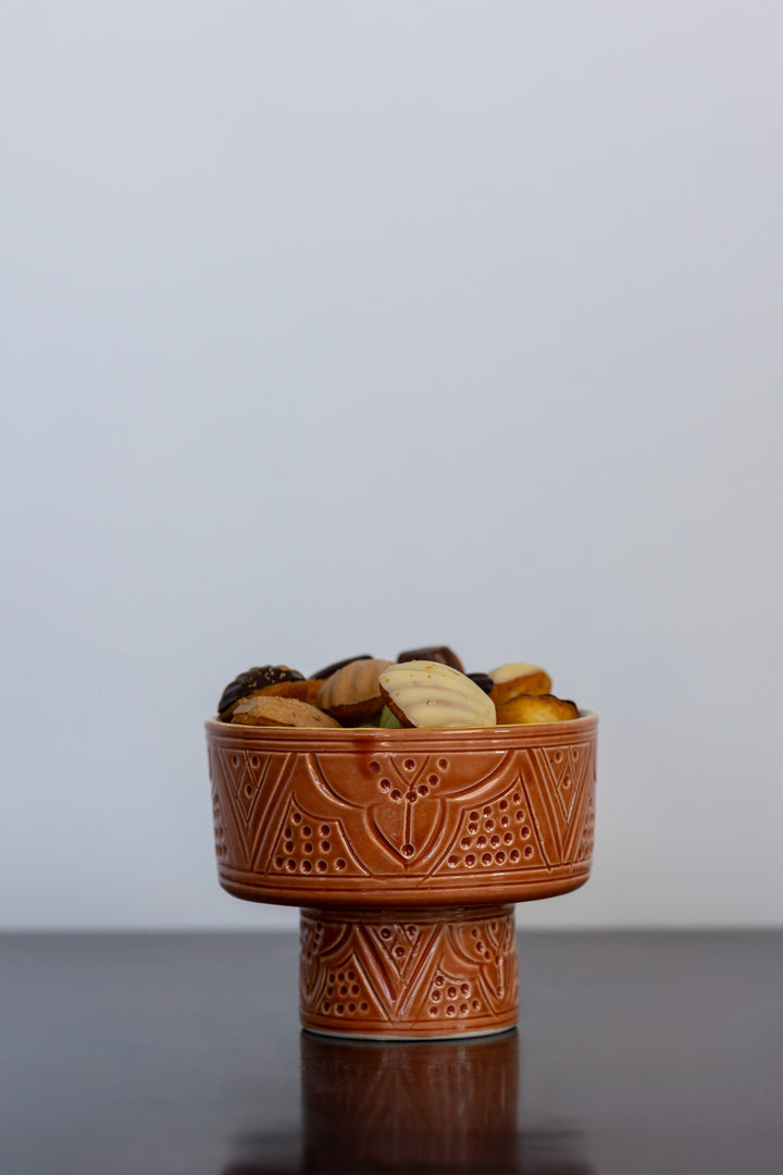 Mini Moroccan Footed Bowl – Embossed Ceramic with Gold Rim