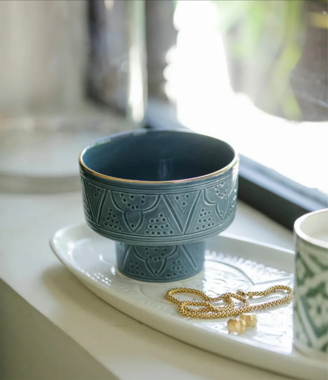 Mini Moroccan Footed Bowl – Embossed Ceramic with Gold Rim