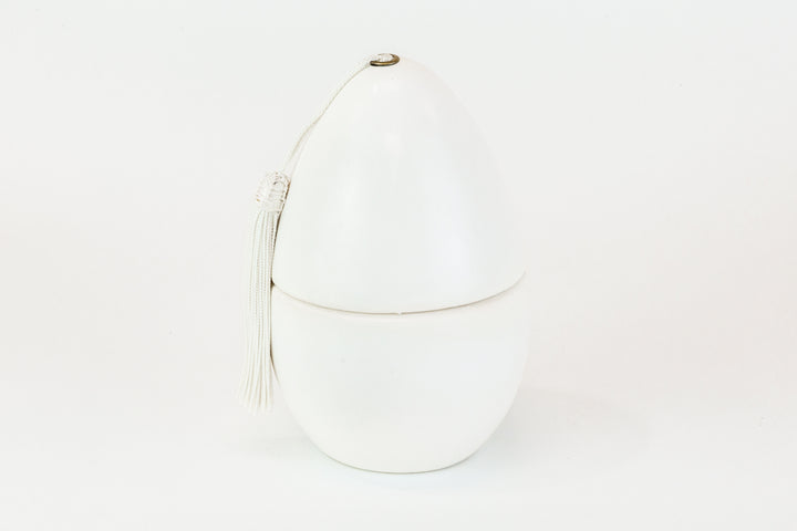 Egg-shaped white scented candle, handmade in Morocco