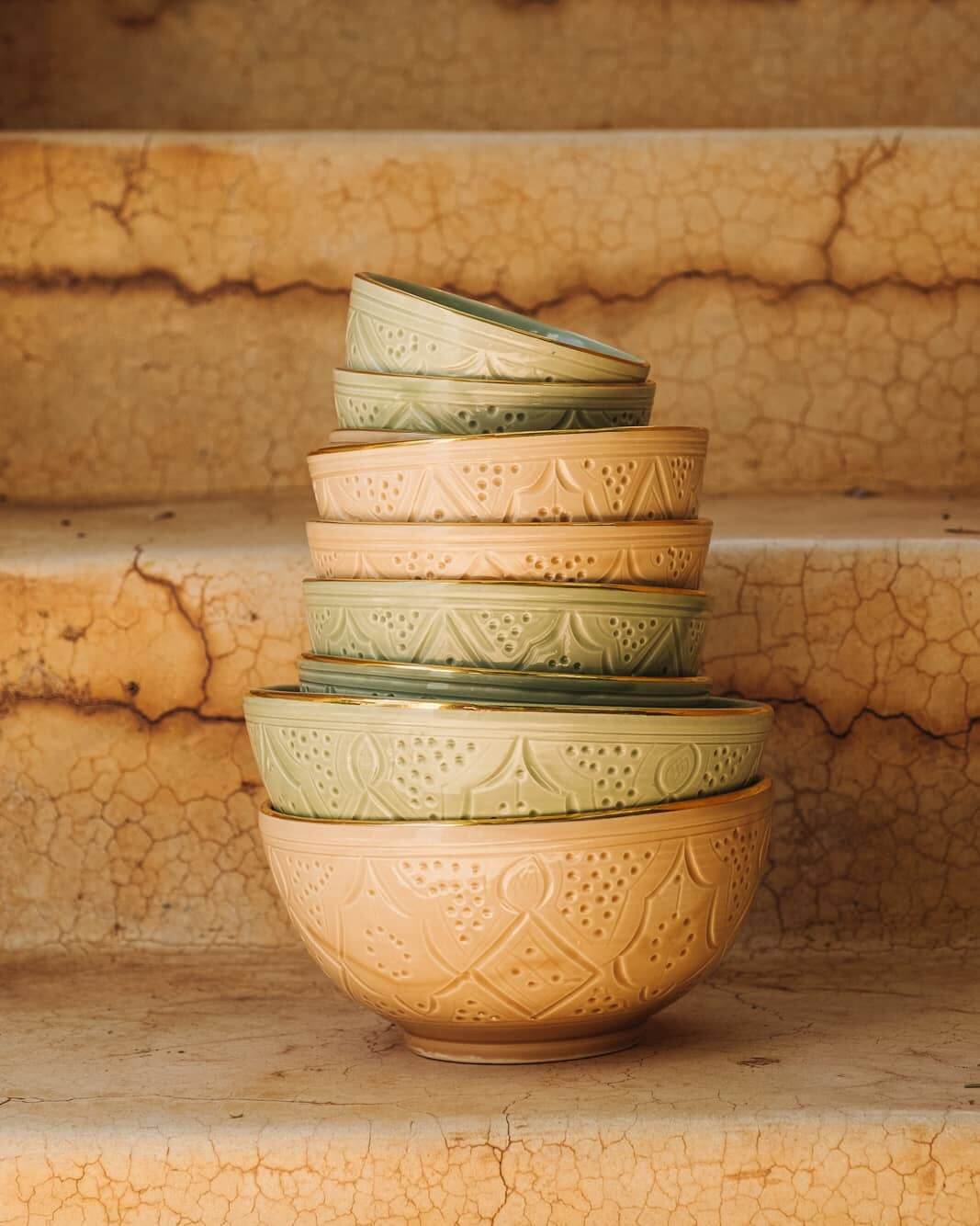 Round Ceramic Serving Bowls