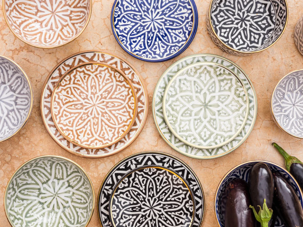 Moroccan Ceramic Plate with Pattern, Unique Dinner Plate, Artistic Ceramic Tableware, Unique Moroccan ceramic dinner plate for elegant table settings, Handmade Moroccan ceramic charger plate with detailed patterns